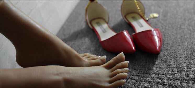 woman foot model