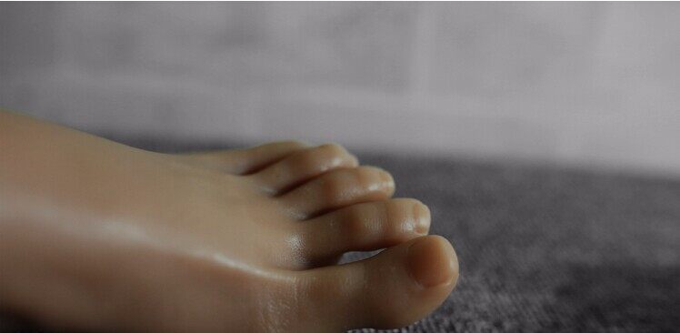 woman foot model