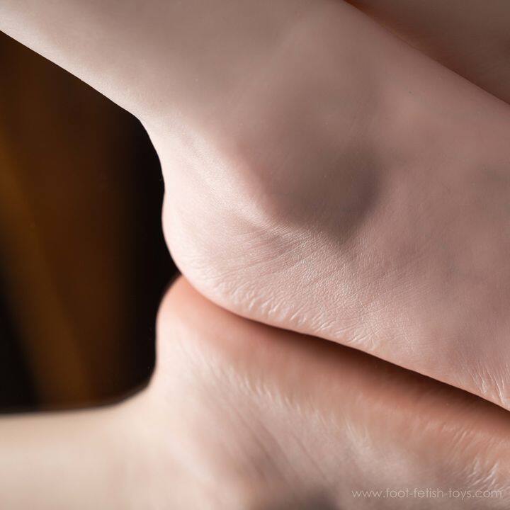 big feet sex toy