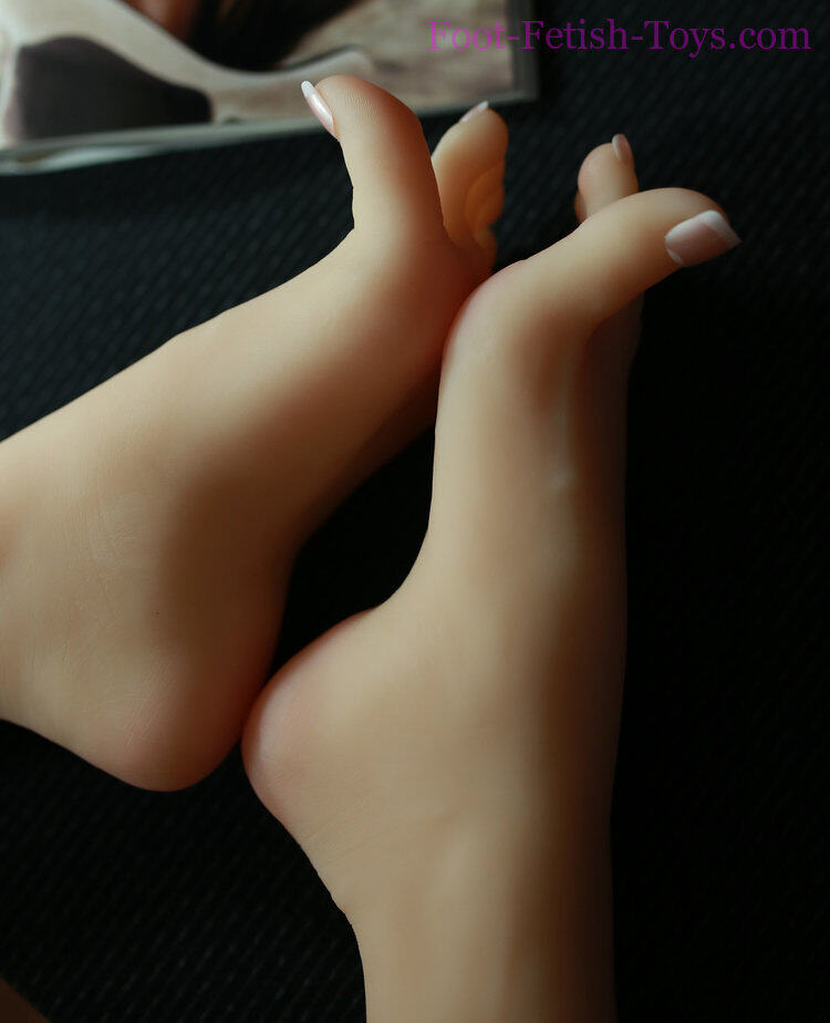 Foot worship toy
