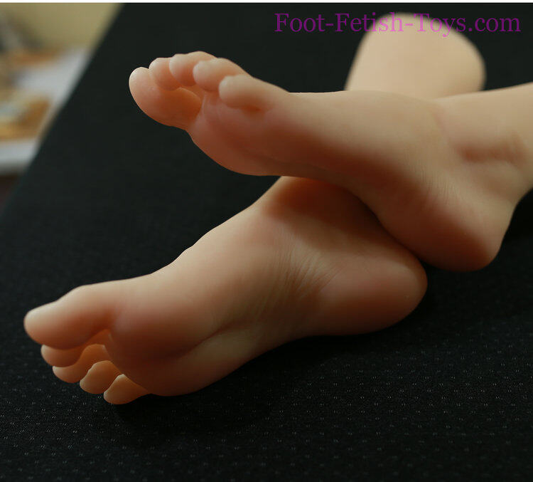 Foot fetish toy