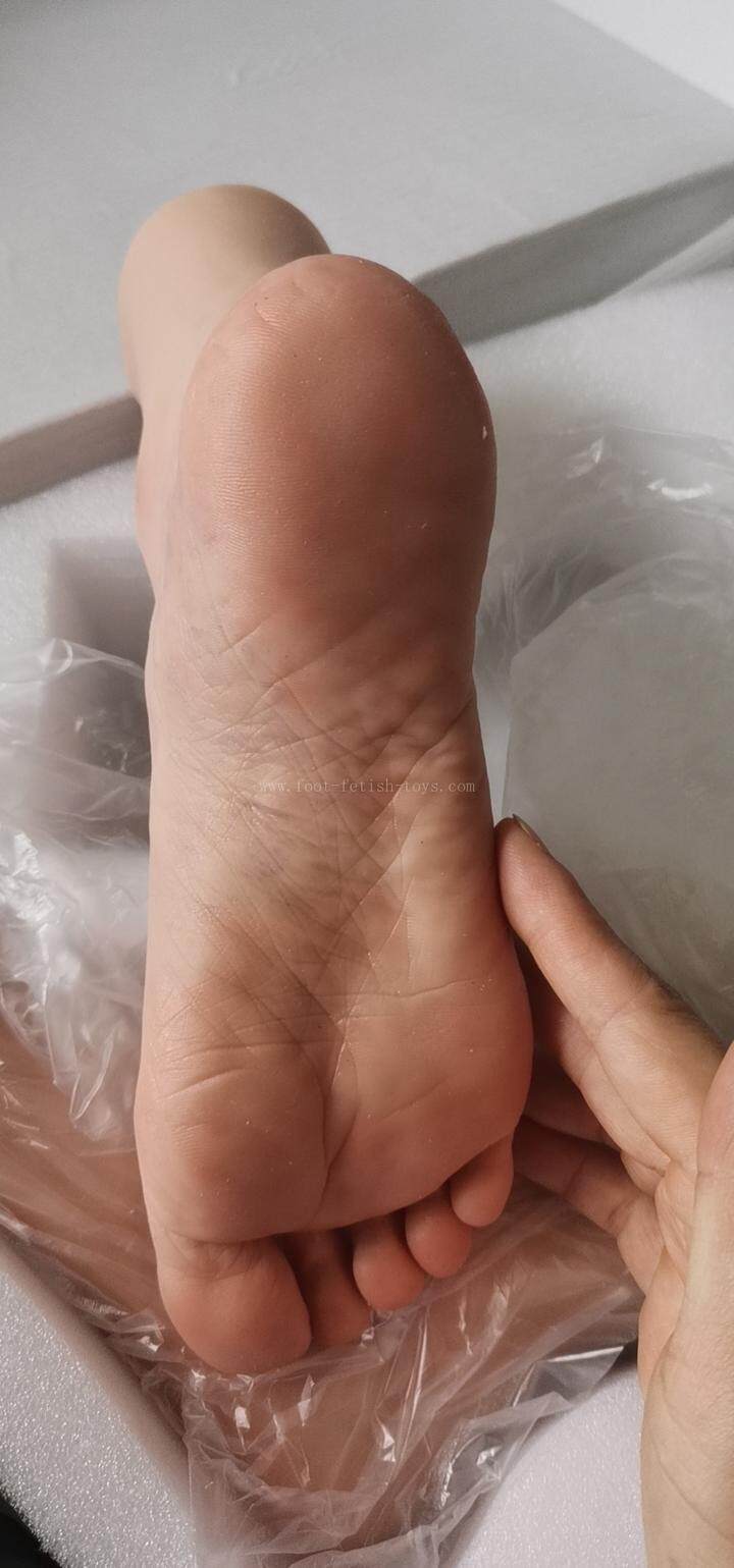 foot worship doll