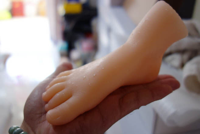 Foot fetish toy