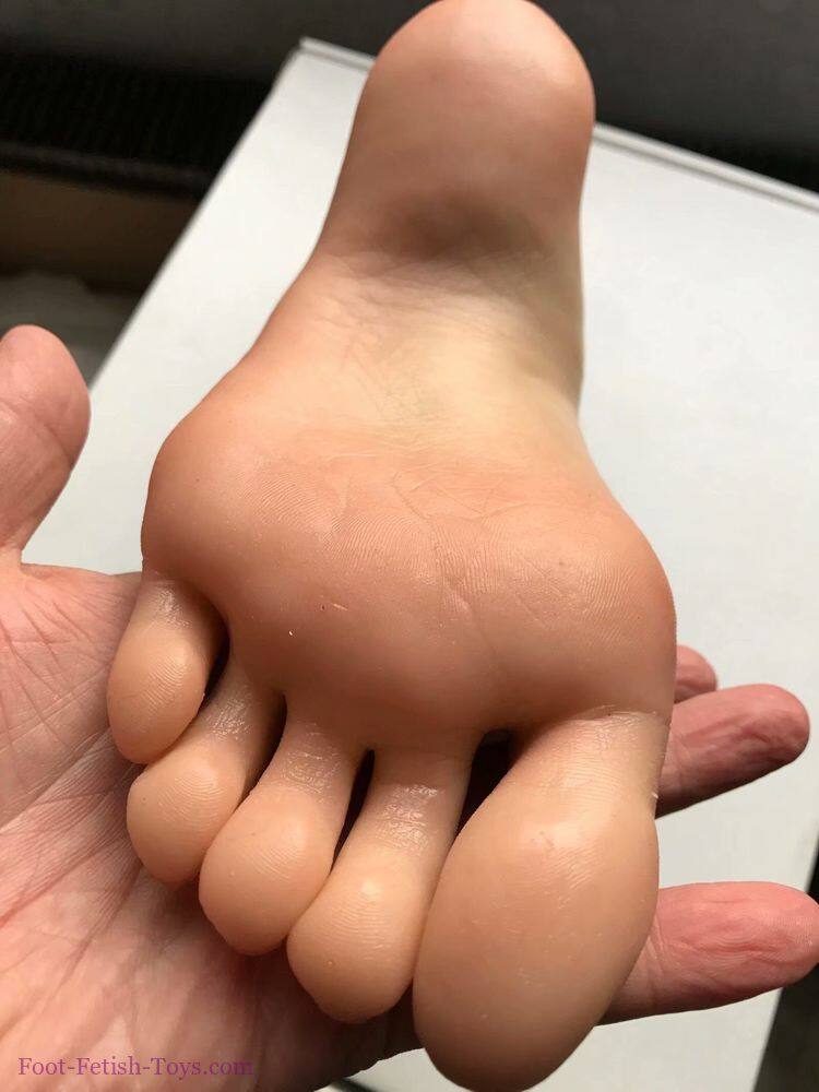 Foot fetish toy