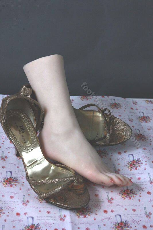 woman foot model