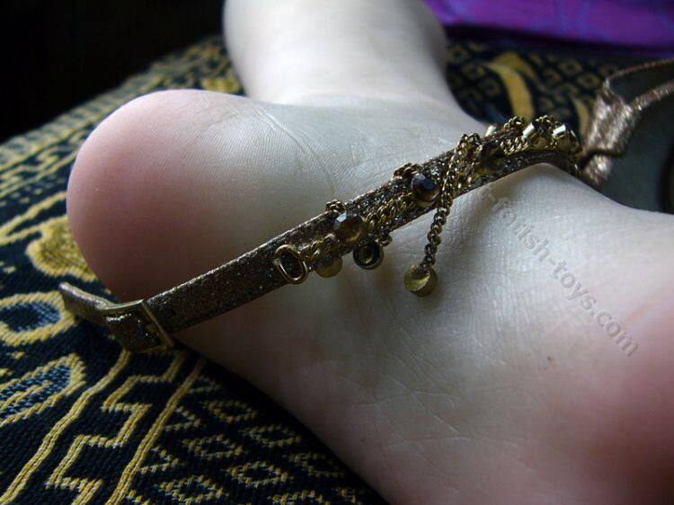 foot fetish toy woman foot model