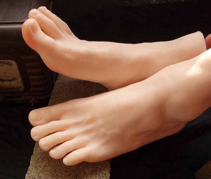 boy foot model