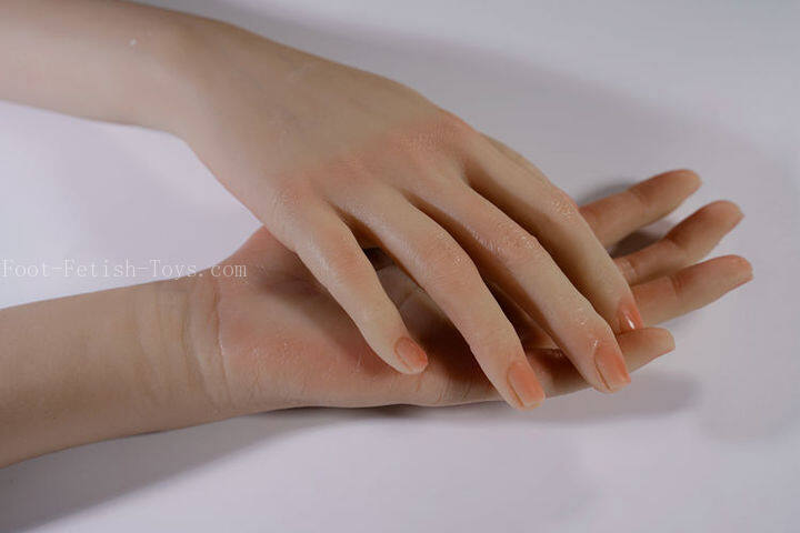 lady hand model