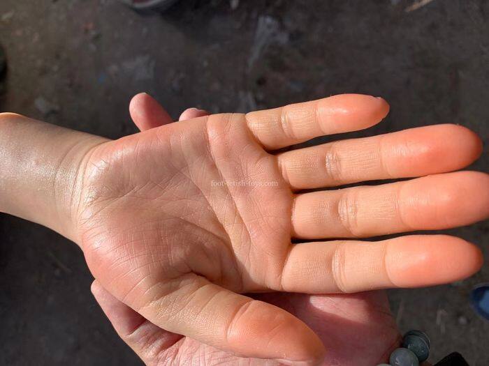 silicone realistic silicone hands