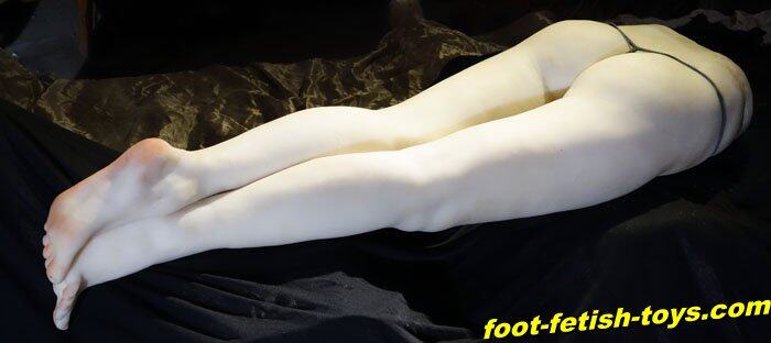 girl foot model