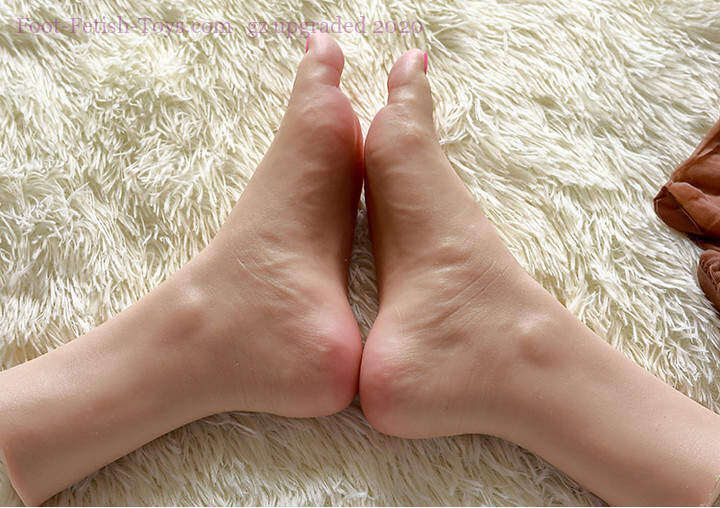 Feet fetish toy