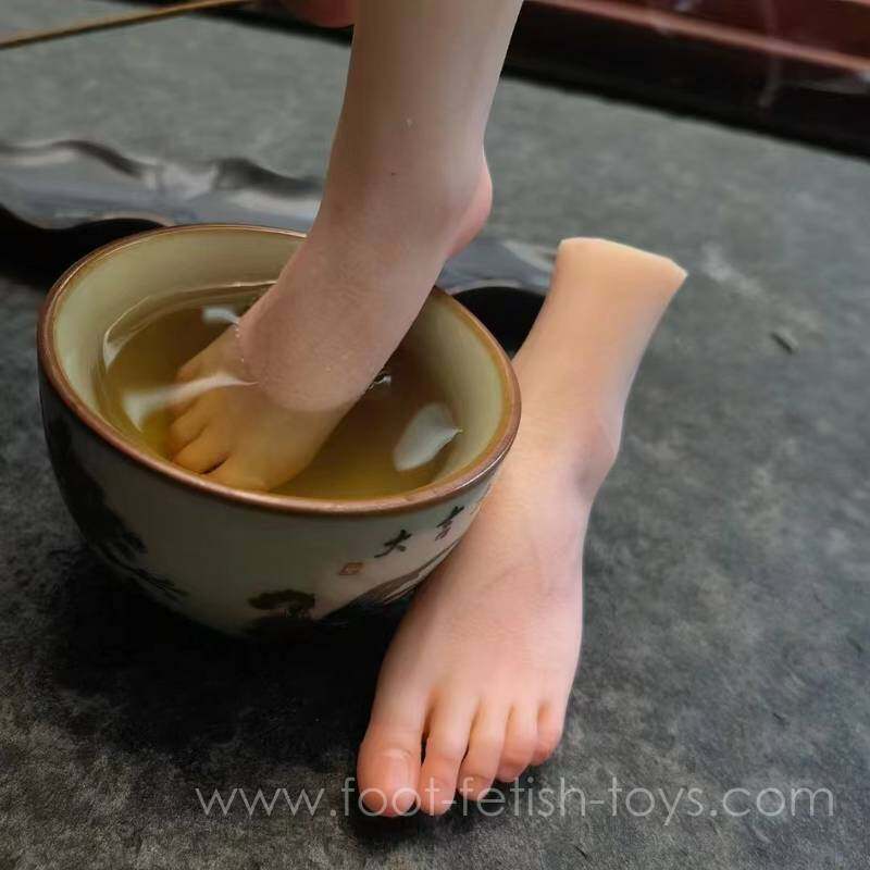 feet silicone toys